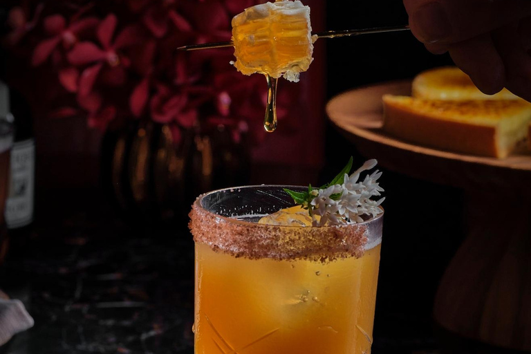 Bangkok: Penthouse Bar + Grill Cocktail Bar at Park Hyatt Sharing Set for 2 People