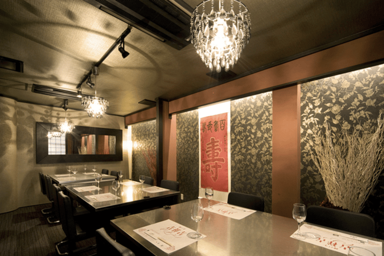 Kobe’s Top Restaurant Reservation for A5 Kobe Beef & Sushi Kobe Beef Special Meal Set (Sashimi & Sirloin Steak)