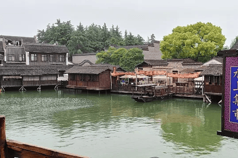 Wuzhen: Private Multilingual Guide Tour & Hotel Pick-Up West Gate Tour: French & German Guide + Hotel Transfer