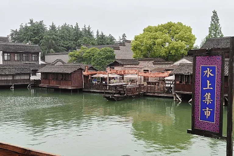 Wuzhen: Private Multilingual Guide Tour & Hotel Pick-Up West Gate Tour: French & German Guide + Hotel Transfer