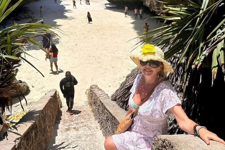 Zanzibar: Jozani Forest, Maalum Cave & Mtende Beach Tour Private Tour with Hotel Pickup (South Zanzibar Only)