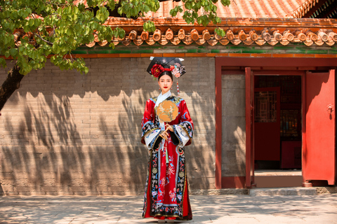 Beijing: Chinese Qing Dynasty Costume Travel Photography