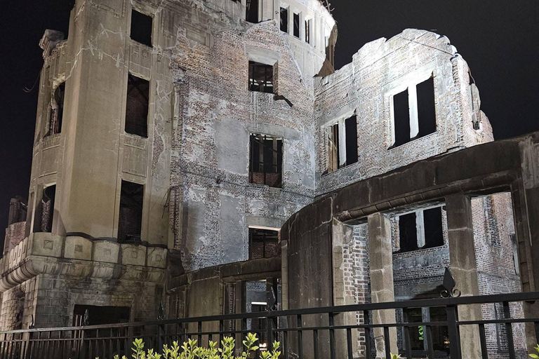 Tokyo: 5-Day Private Tour to Hiroshima with Transport