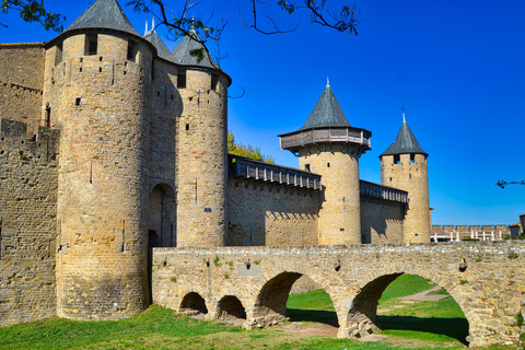 Paris/Barcelona: 7-Day French & Spanish Flavors Coach Tour Joining from Paris on Thursday