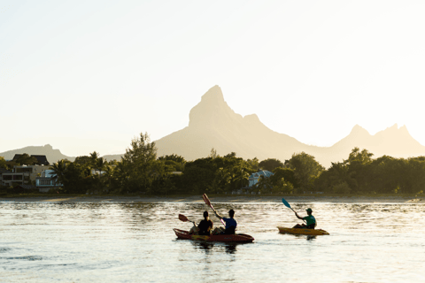 Maurice : kayak, dauphins sauvages, île Benitiers, rivièreMaurice : Kayak, dauphins sauvages, île Benitiers, rivière