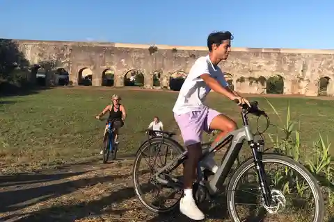 Noleggia la Top E-bike per una giornata epica a Roma