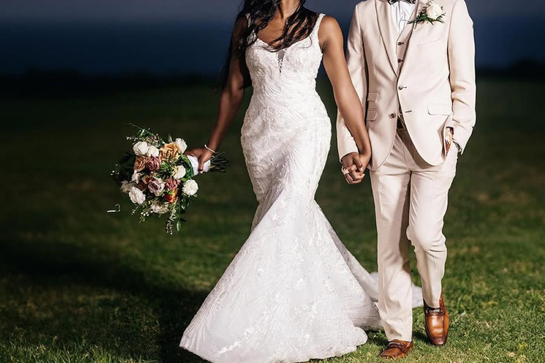 Cattura il matrimonio dei tuoi sogni con il fotografo di punta Vaughn.Cattura il tuo matrimonio da sogno con il fotografo top Vaughn