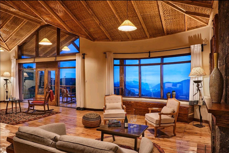 THREE (3) DAYS UGANDA GORILLA SAFARI WITH LAKE BUNYONYI.