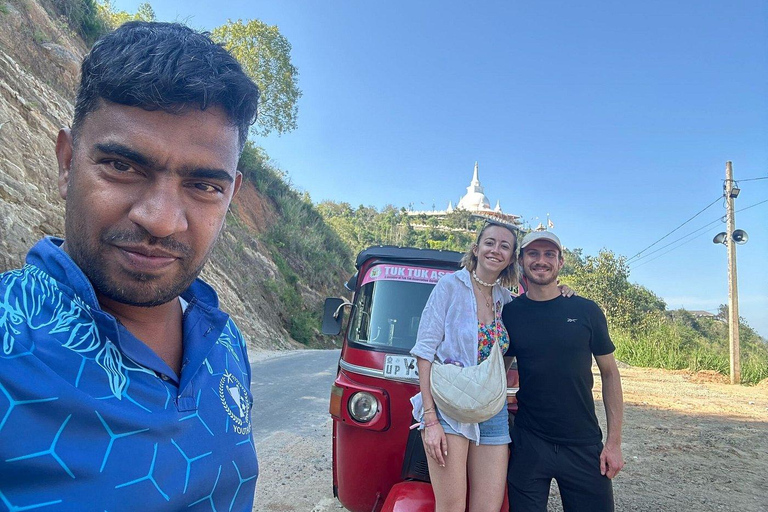 Ella: Full Day 6Highlights Tour by Tuk-Tuk