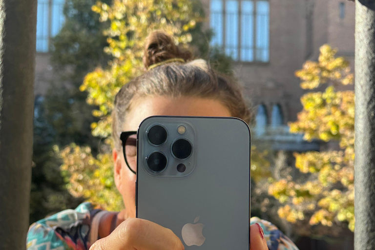 Barcelona: prywatne zajęcia z fotografii telefonicznej – park i stare miastoBarcelona: Prywatne zajęcia z fotografii telefonicznej – park i stare miasto