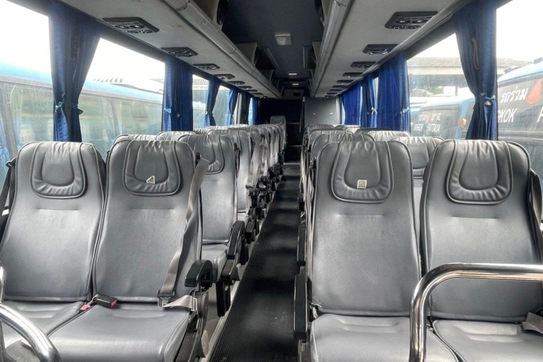 Transfert en bus entre Pattaya et BangkokDe la gare routière orientale de Bangkok (Ekamai) à Pattaya
