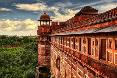 Agra: Sla de lijn over Taj Mahal &amp; Agra Fort TourTour zonder entreegelden Taj Mahal &amp; Agra Fort