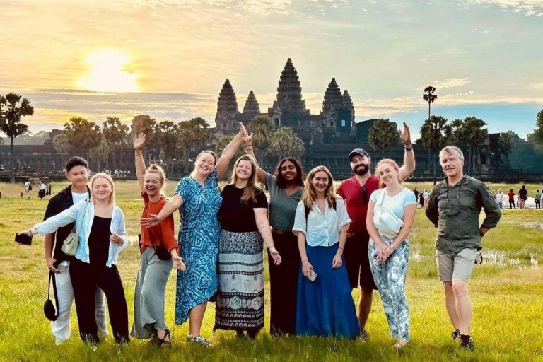 Angkor: Temple Day Tour and 4-Course Gastronomic Experience Sunrise Option by Shared Minibus