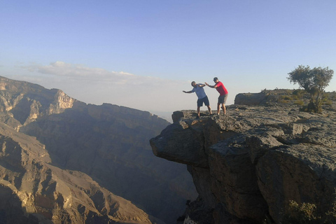 From Muscat: 2-Day Private Jebel Sham Tour with Hotel & Meal