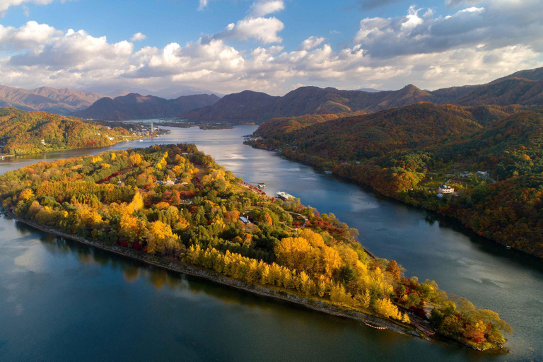 Seoul: Hidden Autumn Foliage, Cafe Pokpo, Nami Island & More D. Autum Foliage & Cafe POKPO & Eunpyeong Hanok& Haneul Park