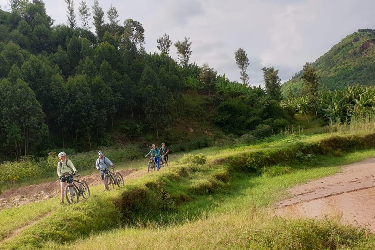 Rwanda: 8-Day Guided Cycling Tour of the Congo Nile Trail