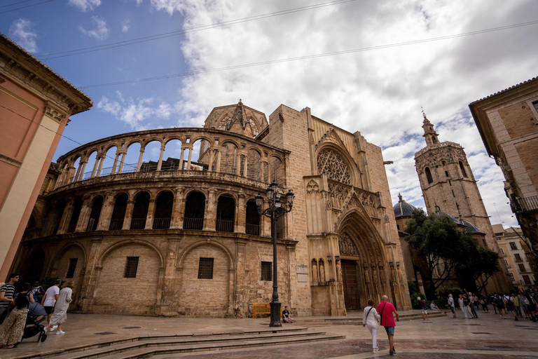 Valencia Monumental Tour: Your First Introduction to Valencia Valencia Monumental Tour: Your First Introduction to Valencia