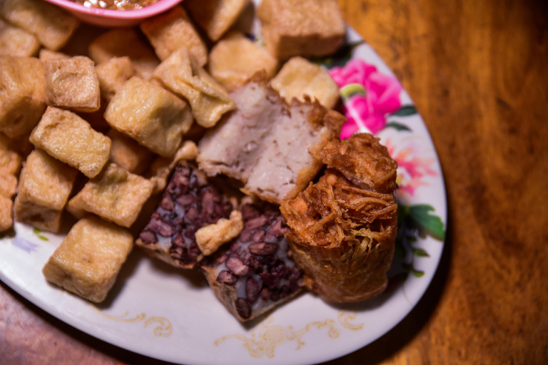 Ayutthaya : Street Food Tour with Hotel Pickup and Guide