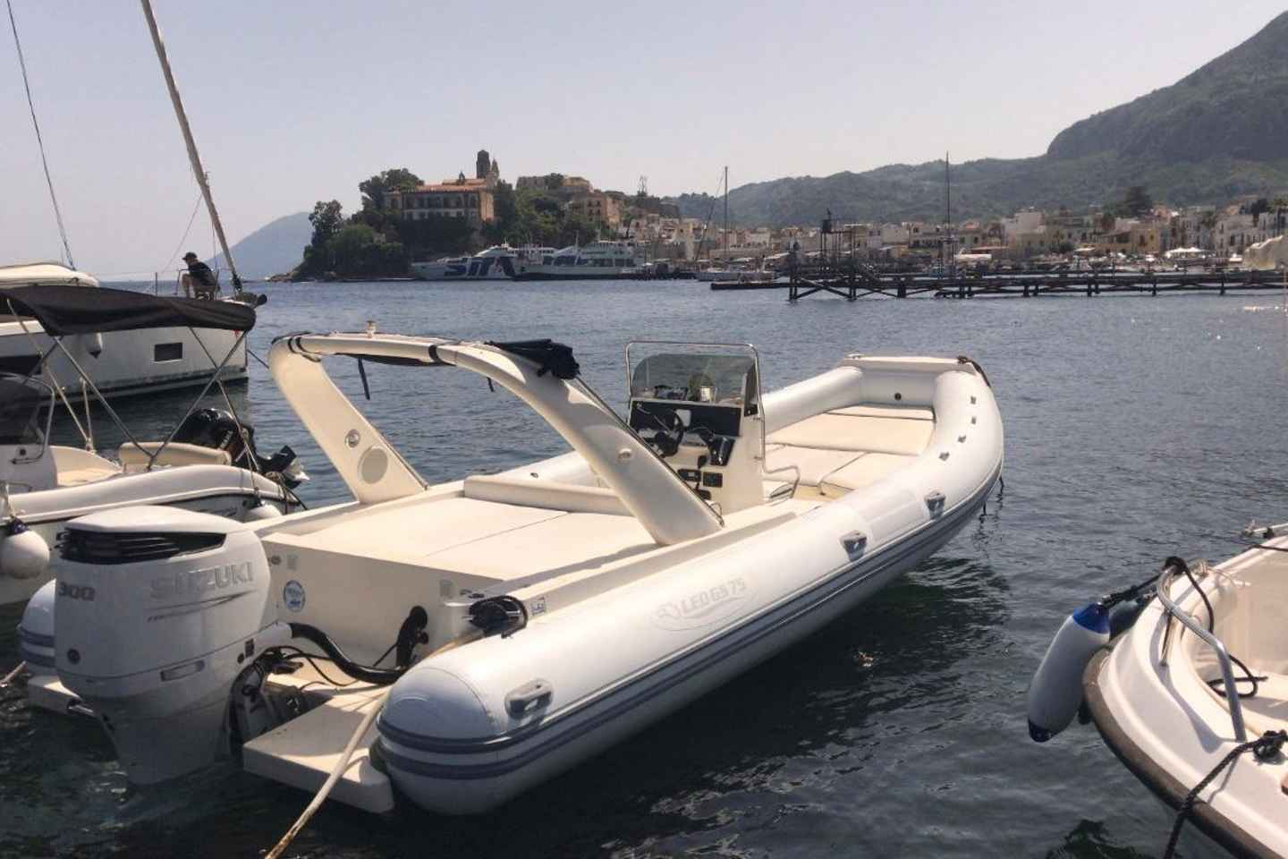 Palermo: 9-hour dinghy tour, snorkel masks, drinks and snacks