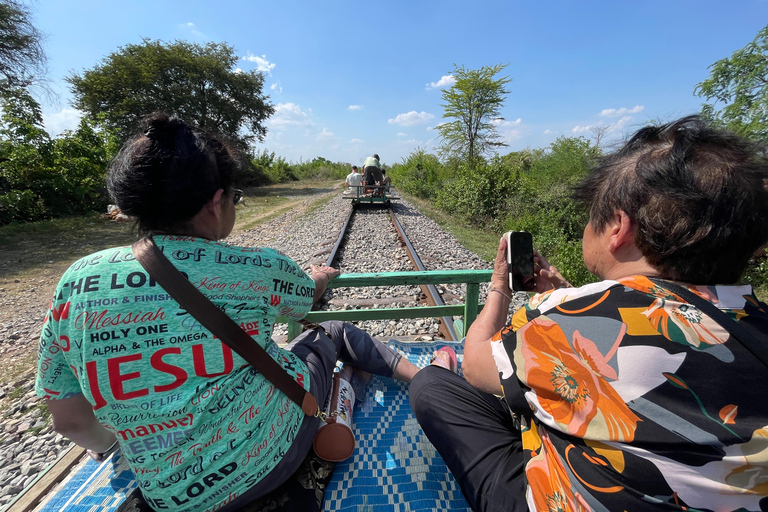 Battambang: Bambutåg och fladdermusgrotta från Siem Reap