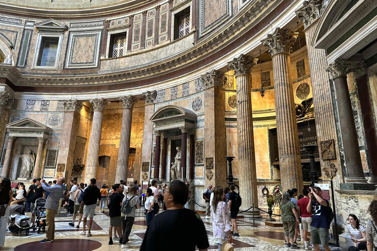 Rome: Pantheon Small Group Tour with Skip-The-Line Entry Private Pantheon Guided Tour in French