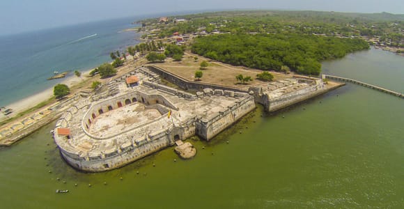 Cartagena: Fortification Sightseeing Tour in Bocachica by Motorbike and Afternoon at the Beach.