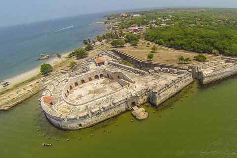 Cartagena: Fortification Sightseeing Tour in Bocachica by Motorbike and Afternoon at the Beach. Cartagena: Sightseeing tour of fortifications in Bocachica by motorcycle and an afternoon at the beach.