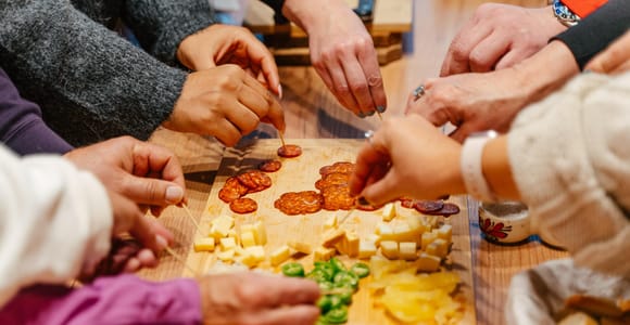 Budapest: Hungarian Cooking Class with Historic Market Walk
