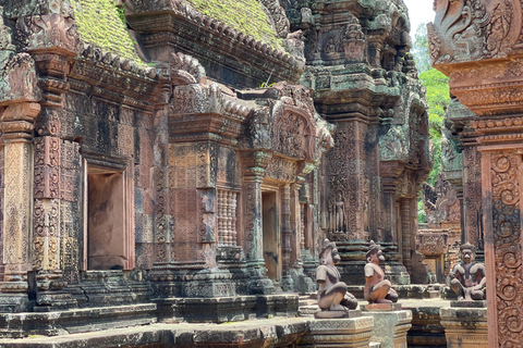 Ukryte klejnoty Kambodży: Kbal Spean i świątynia Banteay Srei