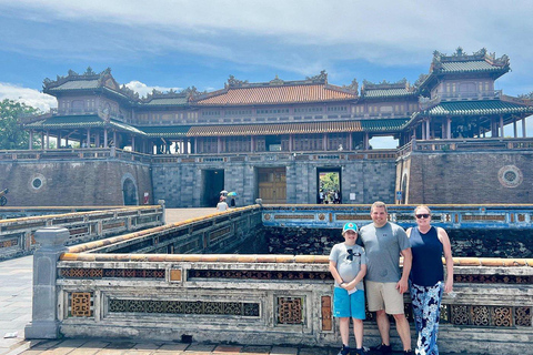 Discover Hue: Perfume River, Imperial Citadel, Royal Tombs Group Tour