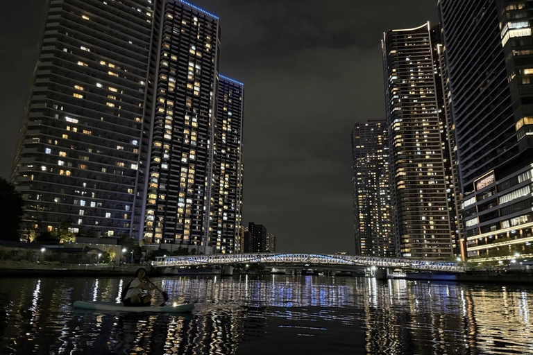 Tokyo: Nighttime SUP Cruise with Guide and Photos
