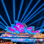 Sydney: crociera Premium Catamaran Vivid con drink di benvenuto