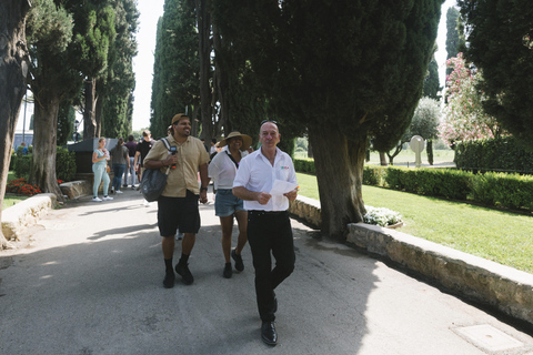 Rome: Guided Catacombs Tour & Capuchin Crypt (Audio Guide) Tour in Italian