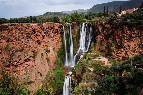 Marrakesh: begeleide dagtocht Ouzoud-watervallen met boottochtZelfgeleide rondleiding