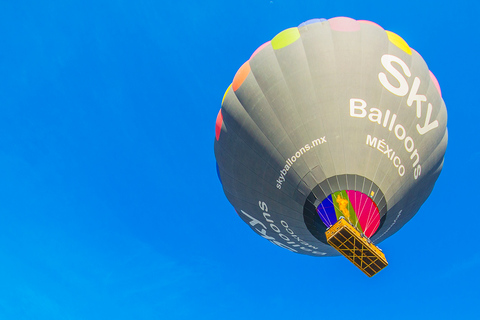 Teotihuacan: Varmluftsballongflygning Sky BalloonsTeotihuacan: Flyg med varmluftsballong med Sky Balloons