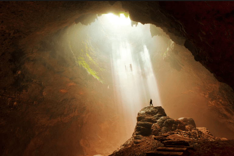 Yogyakarta : Jomblang Cave Tour with Entry Ticket and LunchPrivate Transport Included Entry Ticket