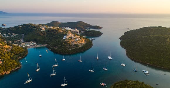 From Lefkimmi: Syvota, Blue Lagoon and Cave Sunset Cruise