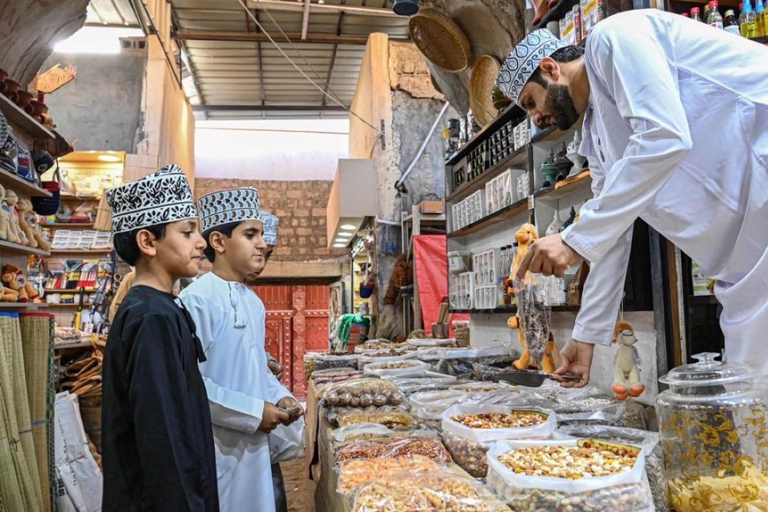 Muscat: Nizwa & Jabal Akhdar Day Trip with Fort & Souq pick up