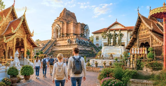 Chiang Mai: Old City Walking Tour with Temples & History