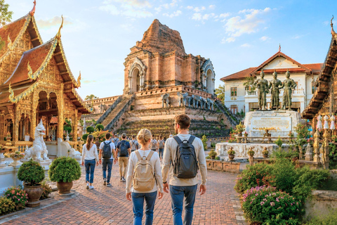 Chiang Mai: Old City Walking Tour with Temples & History Small Group Without Entry Fees