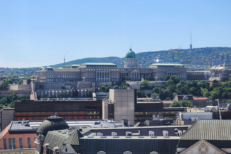 Ab Wien: Tagestour Bratislava und Budapest mit Guide