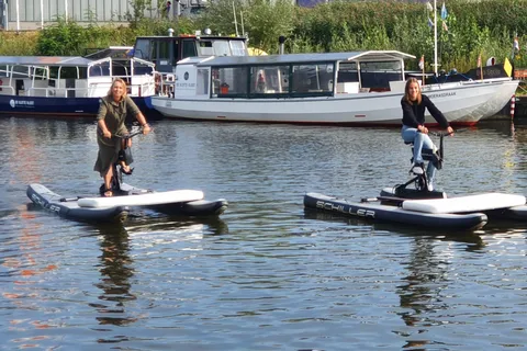 Schiller Water Bike Rental i Den Bosch