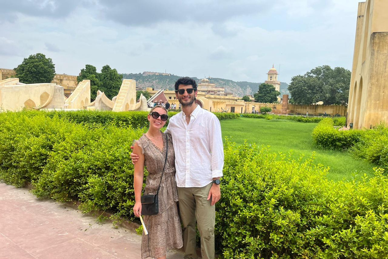 Delhi: 6-Day Golden Triangle Tour with Varanasi Tour without Hotels