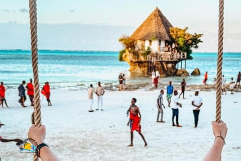 Zanzibar : forêt de Jozani, grotte de Salaam et restaurant The RockTransfert depuis n'importe quel endroit à Zanzibar