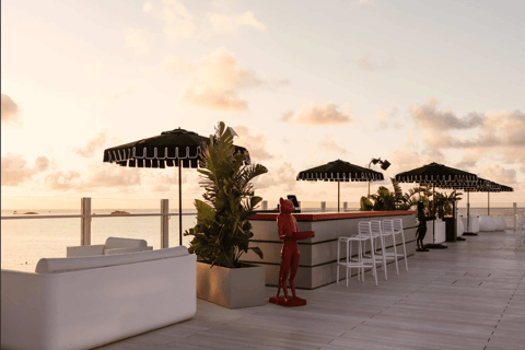 Rooftop Drink with views to Ushuaïa Ibiza stage