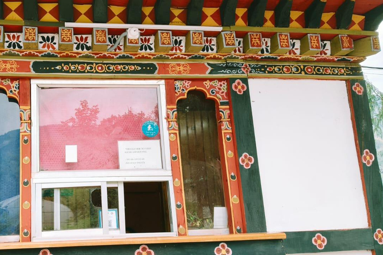 7-Days in Bhutan with River Rafting, Farm Lunch & Stone Bath