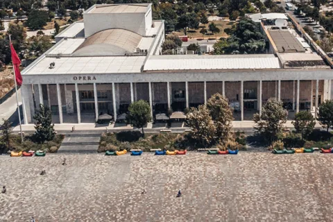 Walking tour of Tirana