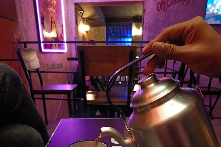 La Paz: Histórias da comida de rua e tour noturnoTour em grupo padrão – Grupo pequeno, experiência partilhada