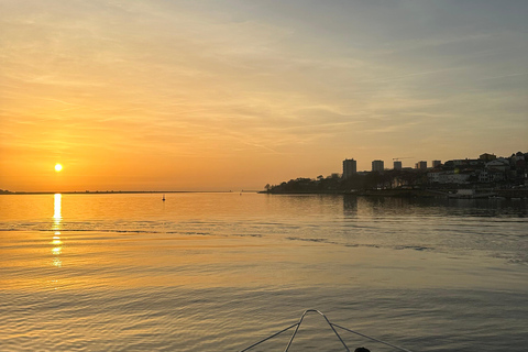 Porto: Sonnenuntergang oder tagsüber Premium-Jacht auf dem Douro