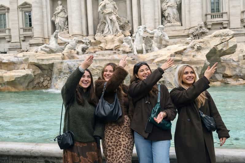 Ingresso de entrada na Fontana di Trevi e excursão a pé pela cidade
